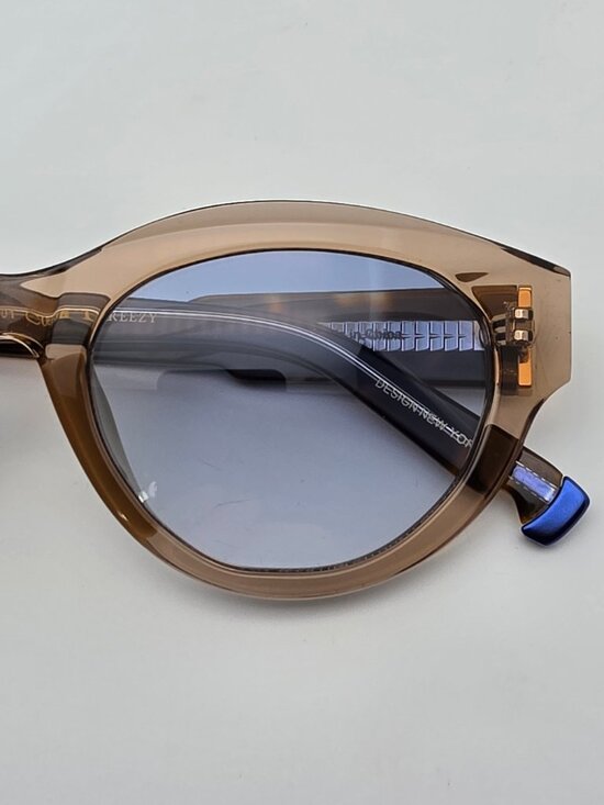 Coco and Breezy Peyton 101 Cognac Frame Blue Gradient Lens Sunglasses w/ Case